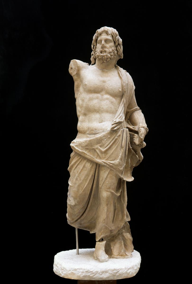 Akroterfigur vom Dach des Pergamonaltars. Poseidon