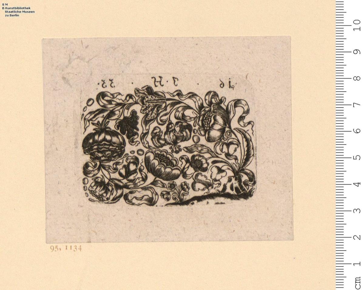 Zierfläche mit Blumen