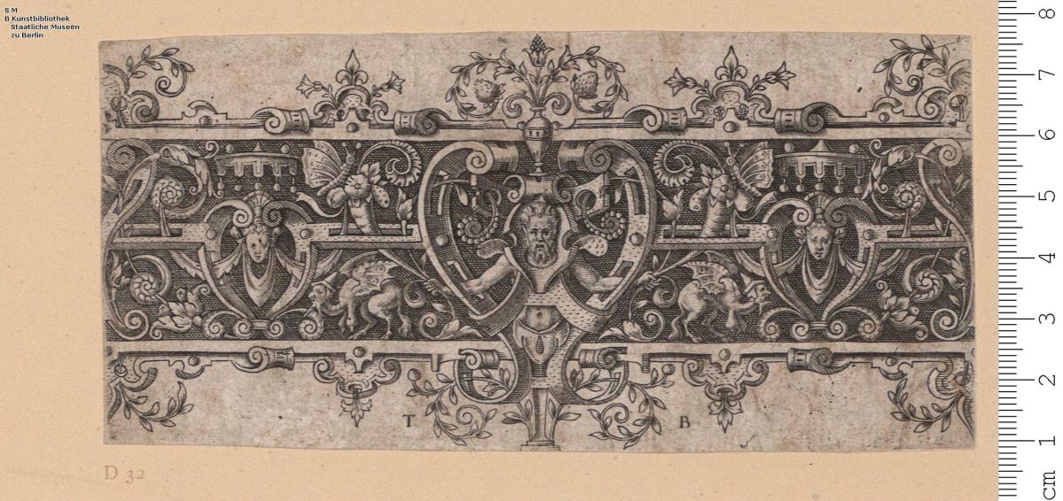 (2) Folge: 4 Blatt Friese mit Schweifgrottesken auf schraffiertem Grunde, das erste Blatt bez: Theodorus de Bry f., die übrigen bez: T B.