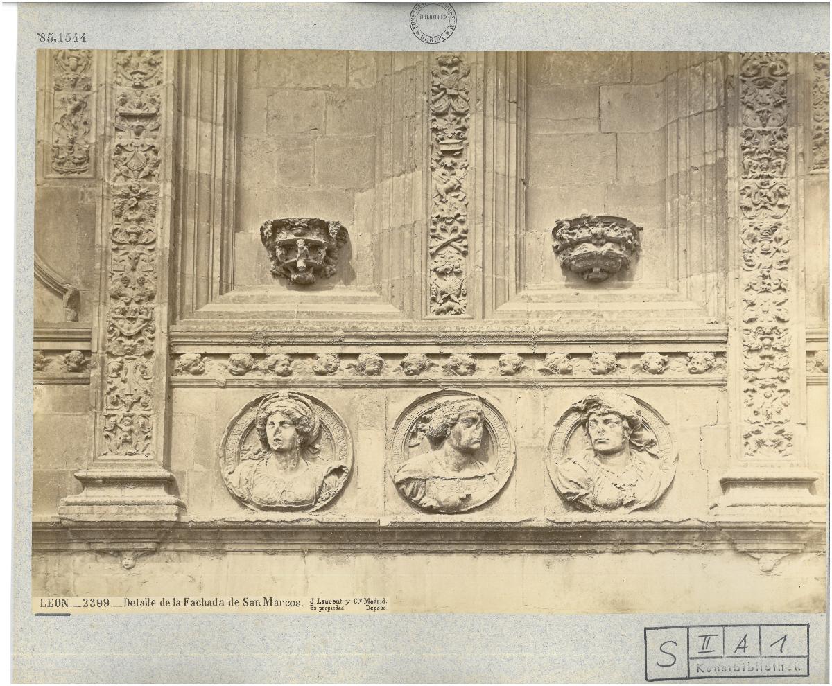 León, Kloster San Marcos, Detail der Fassade