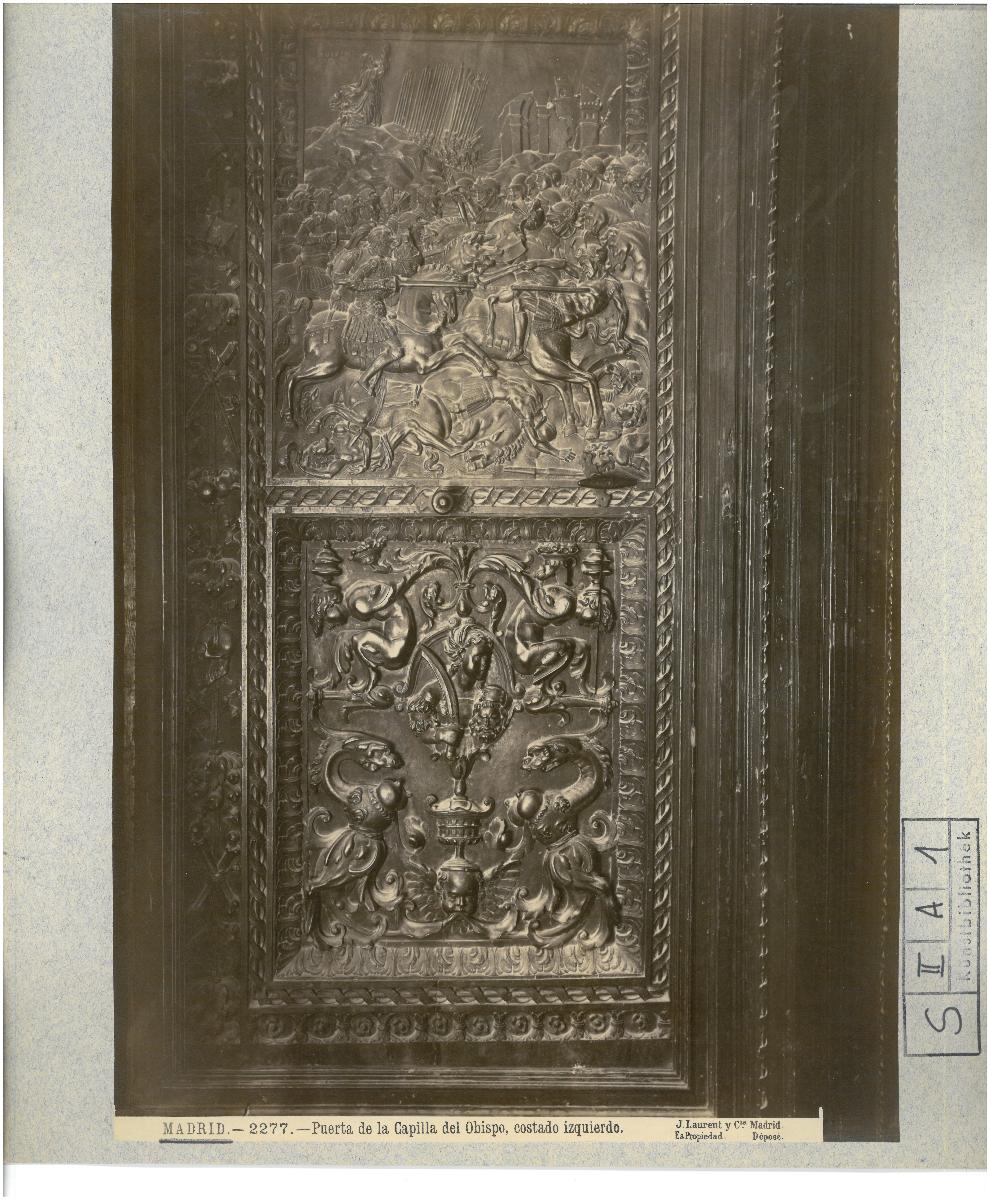 Madrid, Capilla del Obispo, Tür, linker Teil