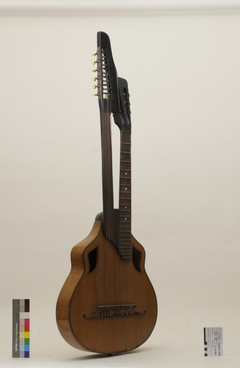 Wappen-Bass-Gitarre
