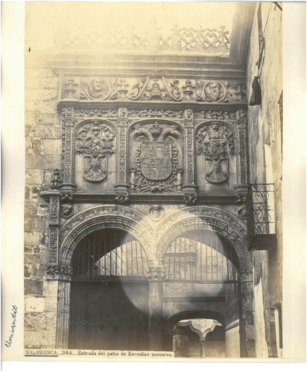 Salamanca, Universität, Escuelas Menores, Hof, Eingang