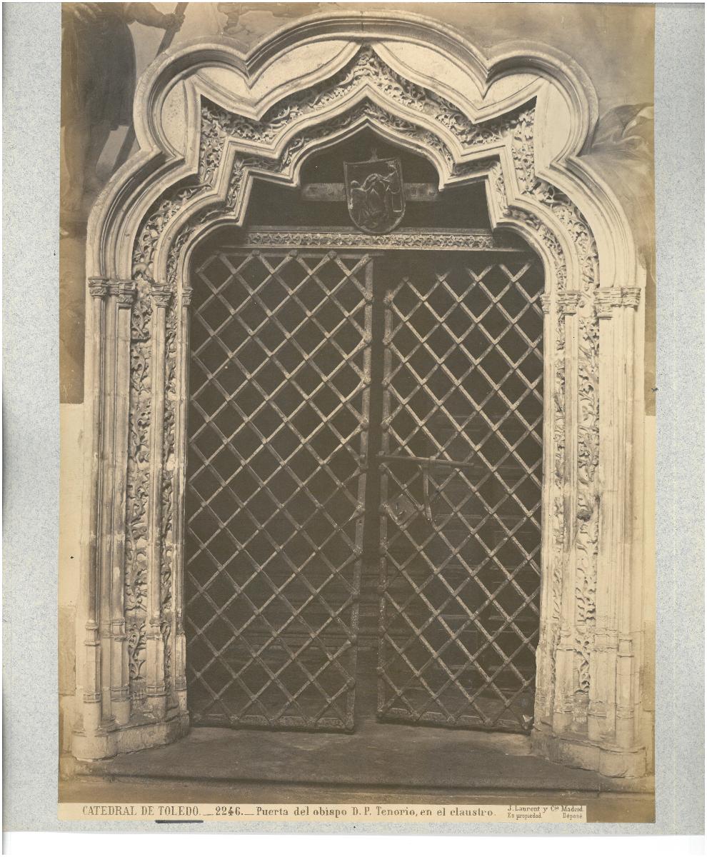 Toledo, Kathedrale, Tür "del obispo Don Pedro Tenorio", beim Kreuzgang