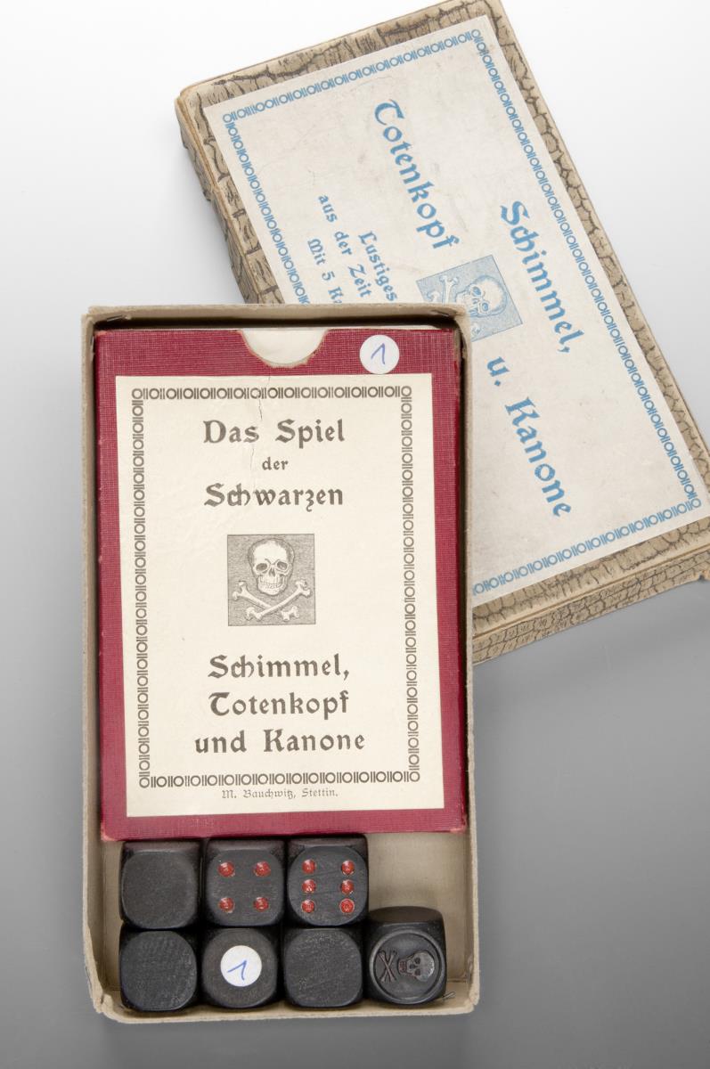 Schimmel, Totenkopf und Kanone