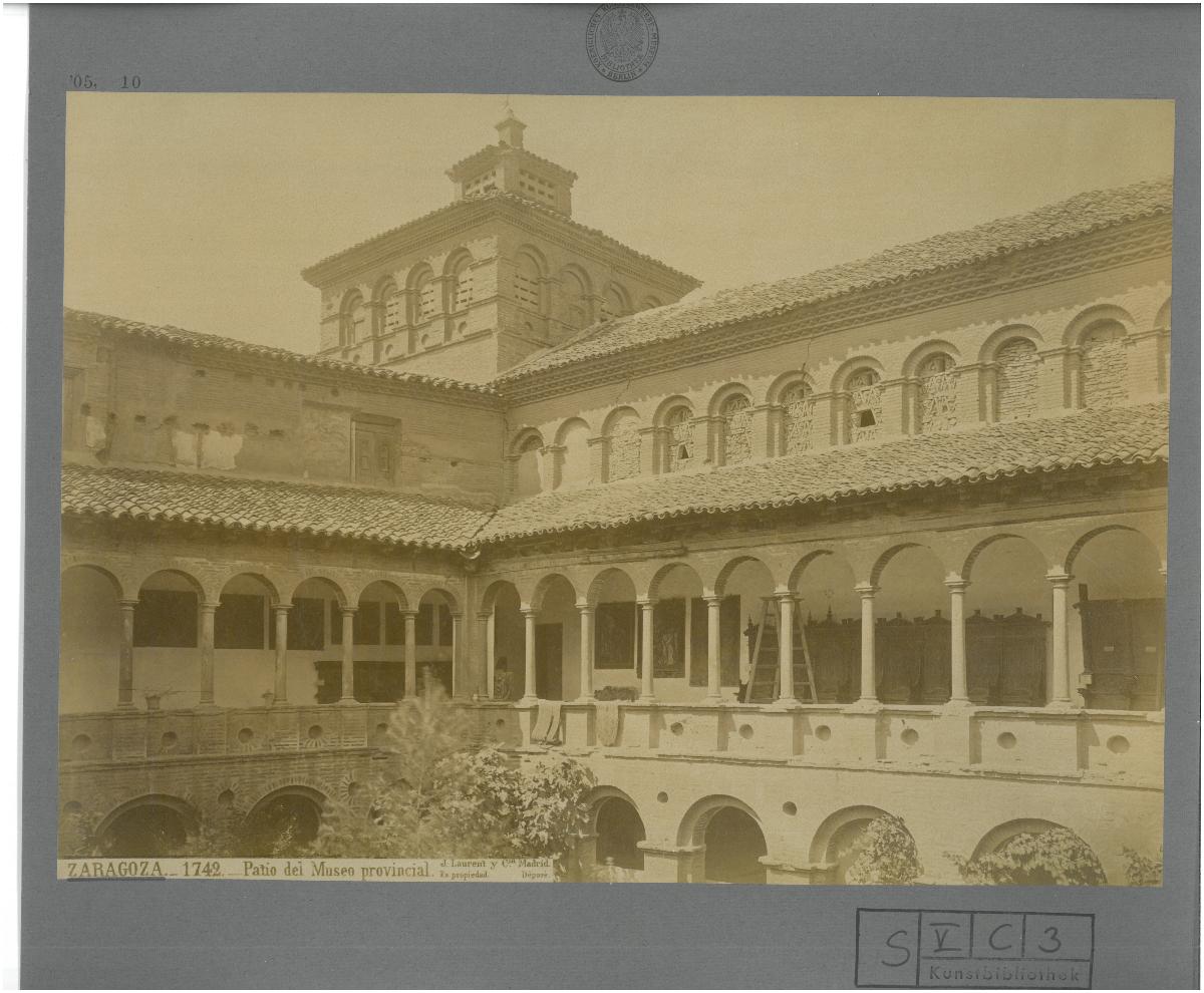 Zaragoza, Museo Provincial, Innenhof