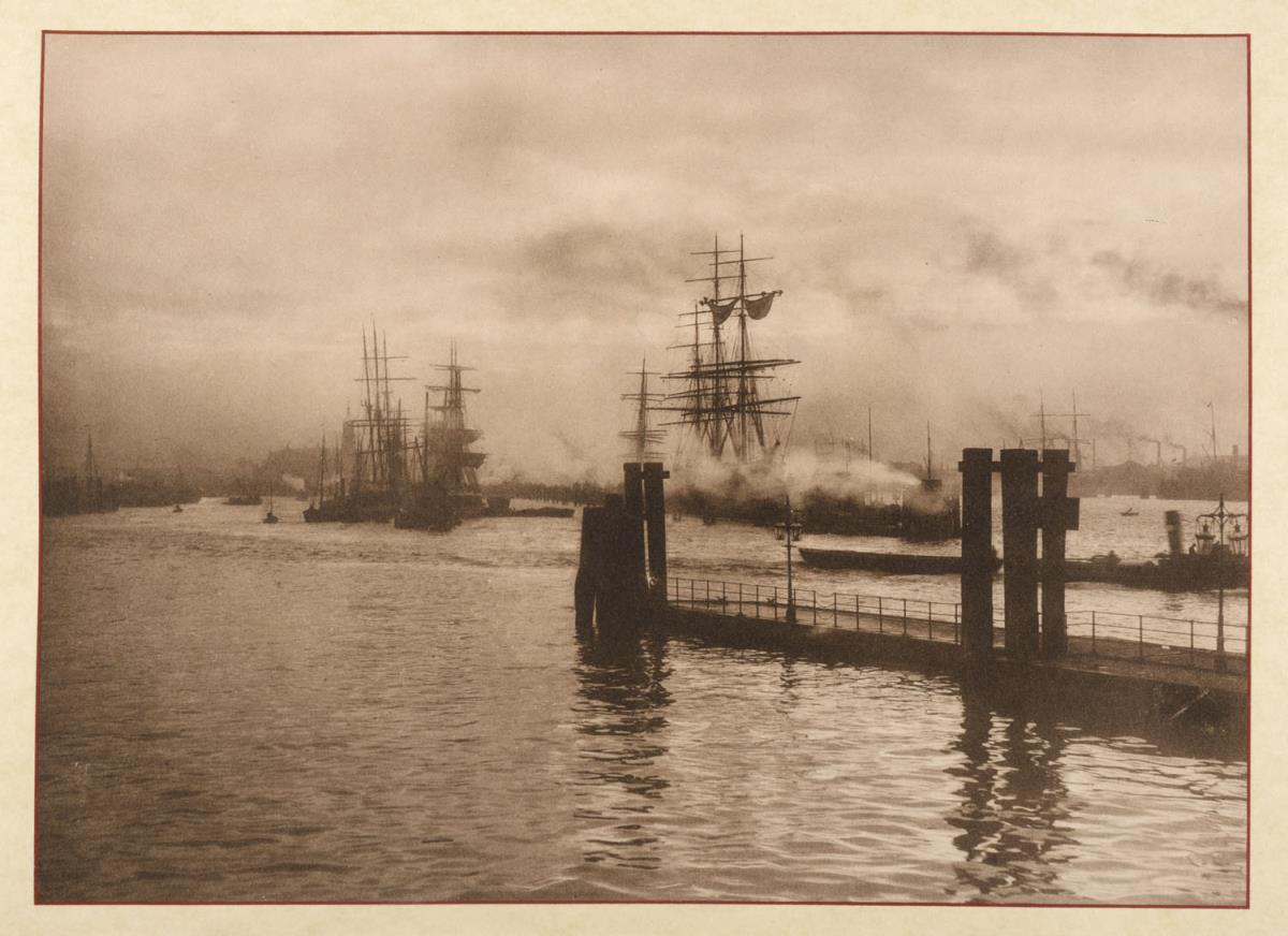 Die alten St. Pauli Landungsbrücken (aus dem Album "Hamburg: Land und Leute der Niederelbe")