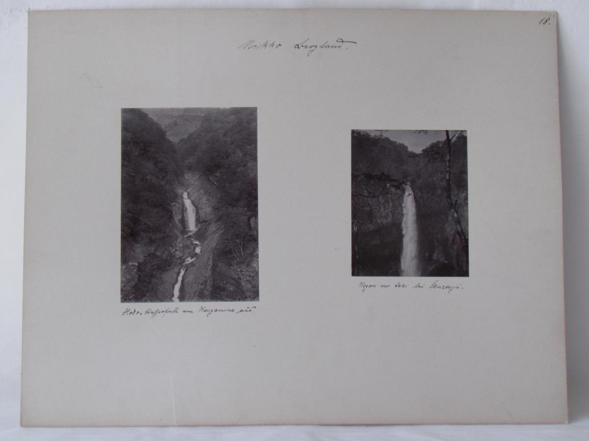 Nikko Bergland: a: Hodo = Wasserfall von Kengamine aus; B: Kegon no taki bei Chuzenji