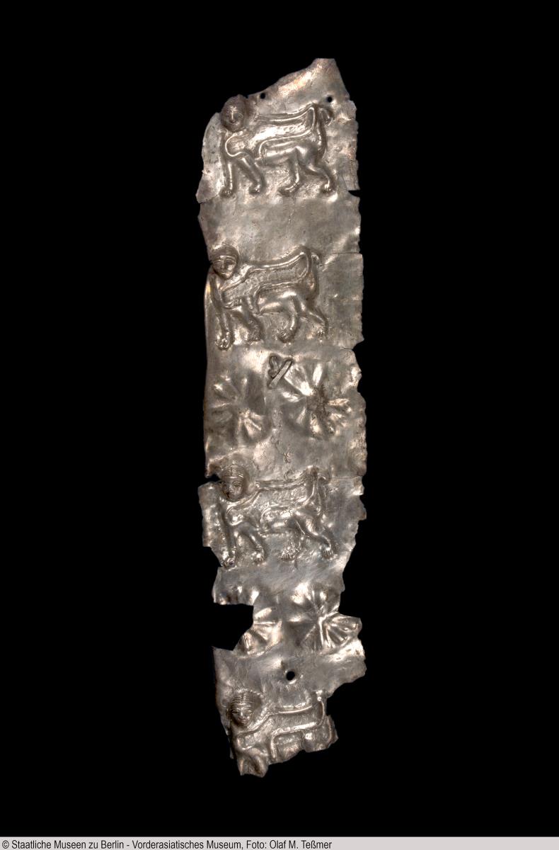 Fragment eines Beschlagbleches