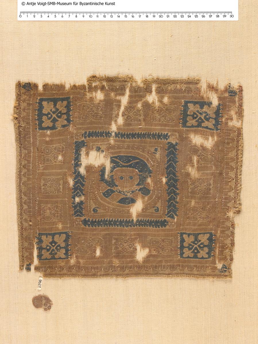 Einsatz (quadratisch) und kleines Fragment