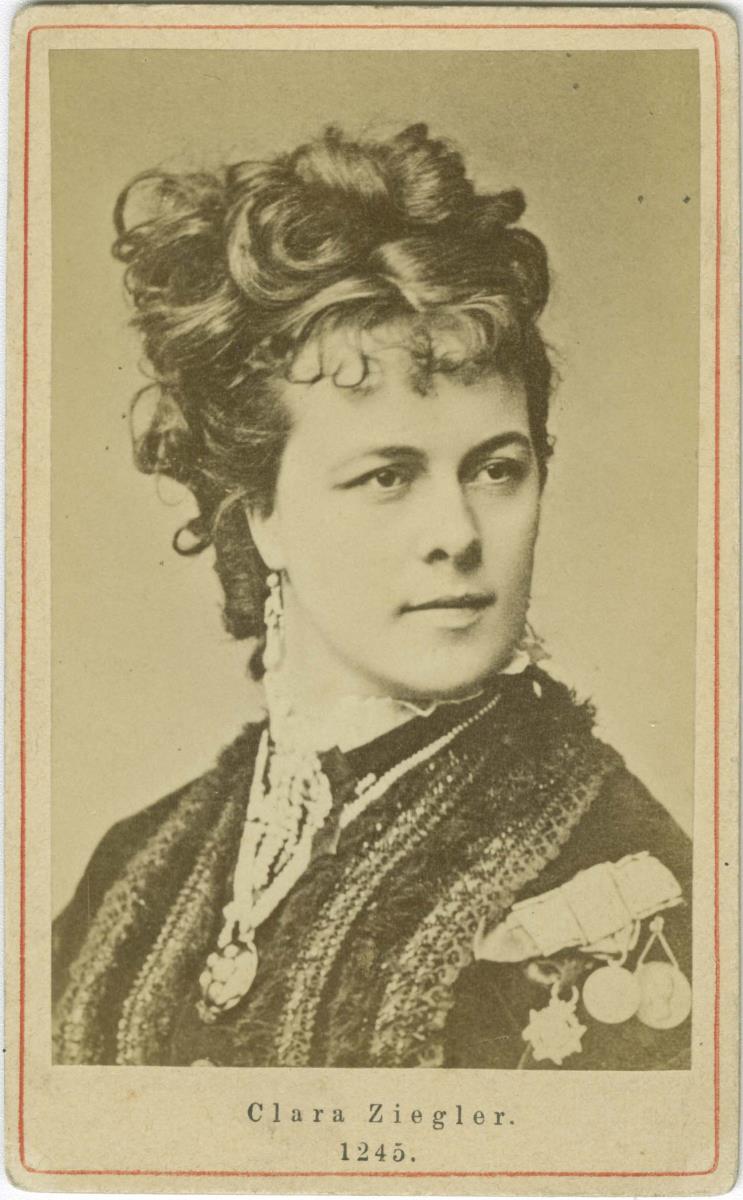 Porträt der Clara Ziegler