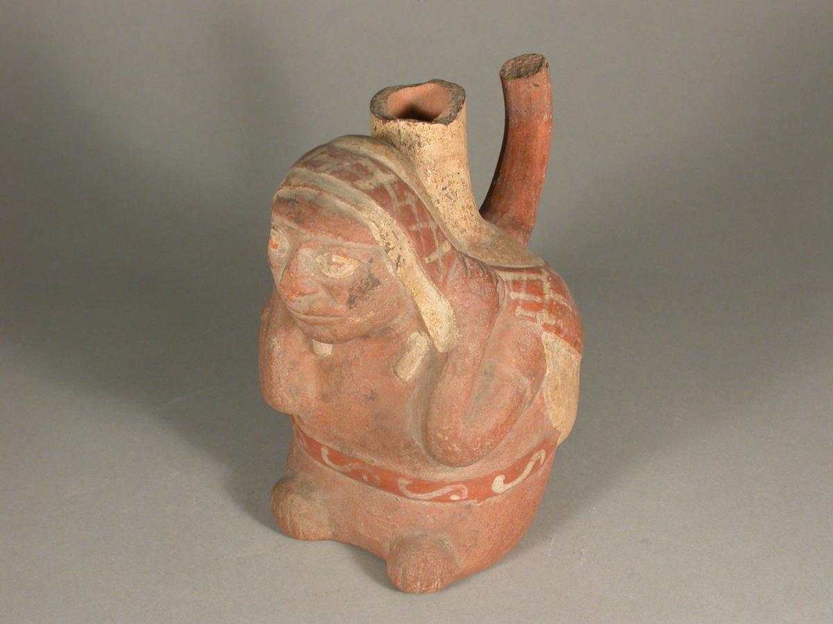 Stehende anthropomorphe Figur mit Traglast