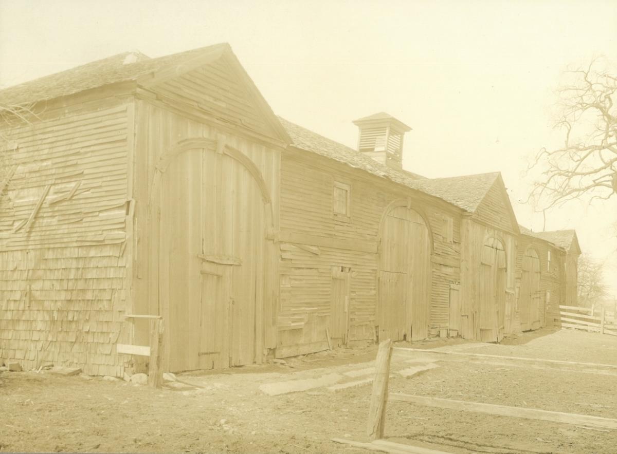 Peabody, Osborne Place, Scheune