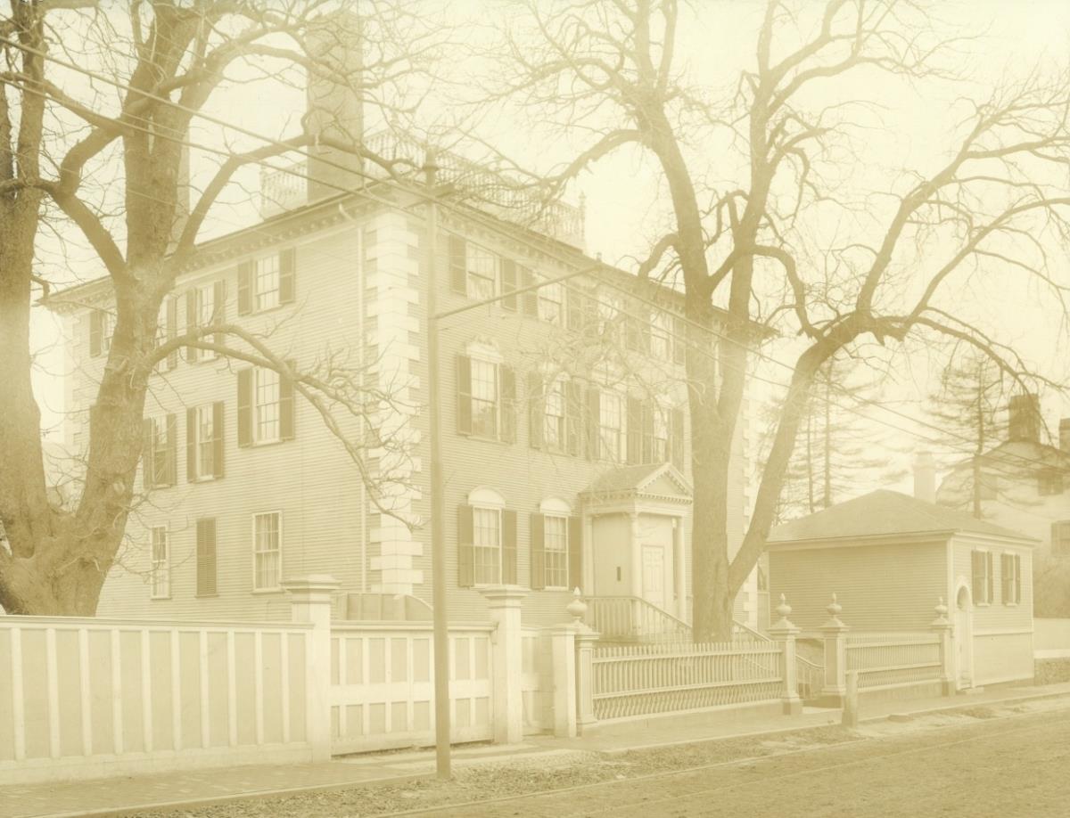 Portsmouth, Haus: Moffatt-Whipple-Land House