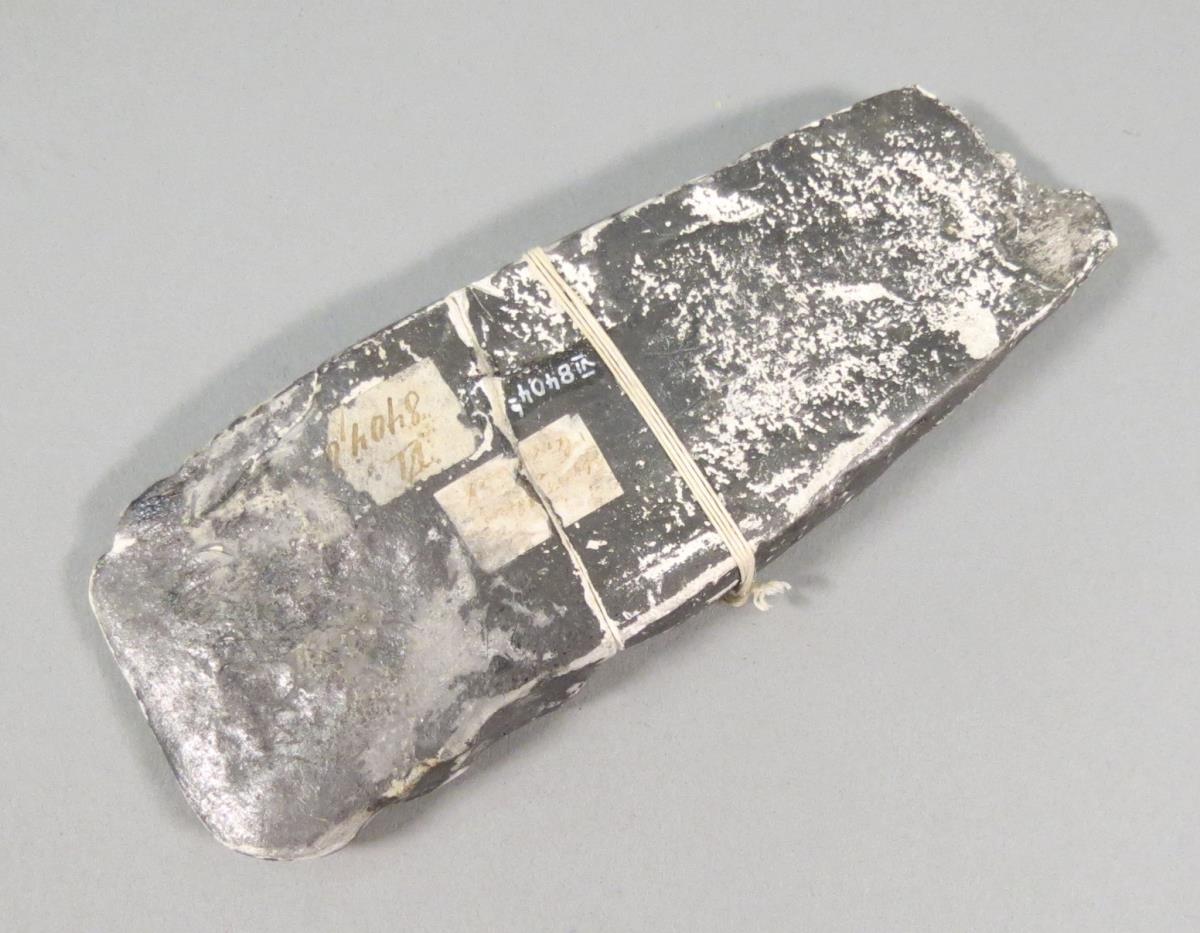 VI 8404 b