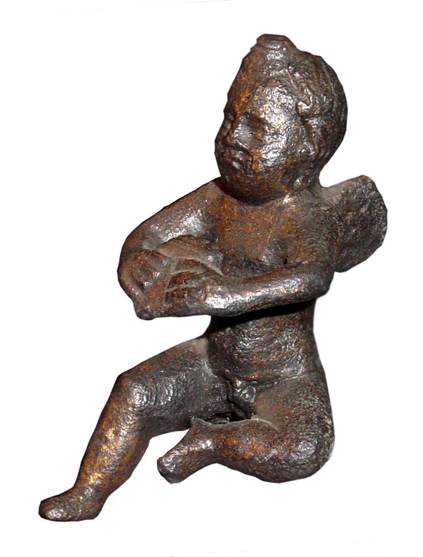 Statuette des sitzenden Amor