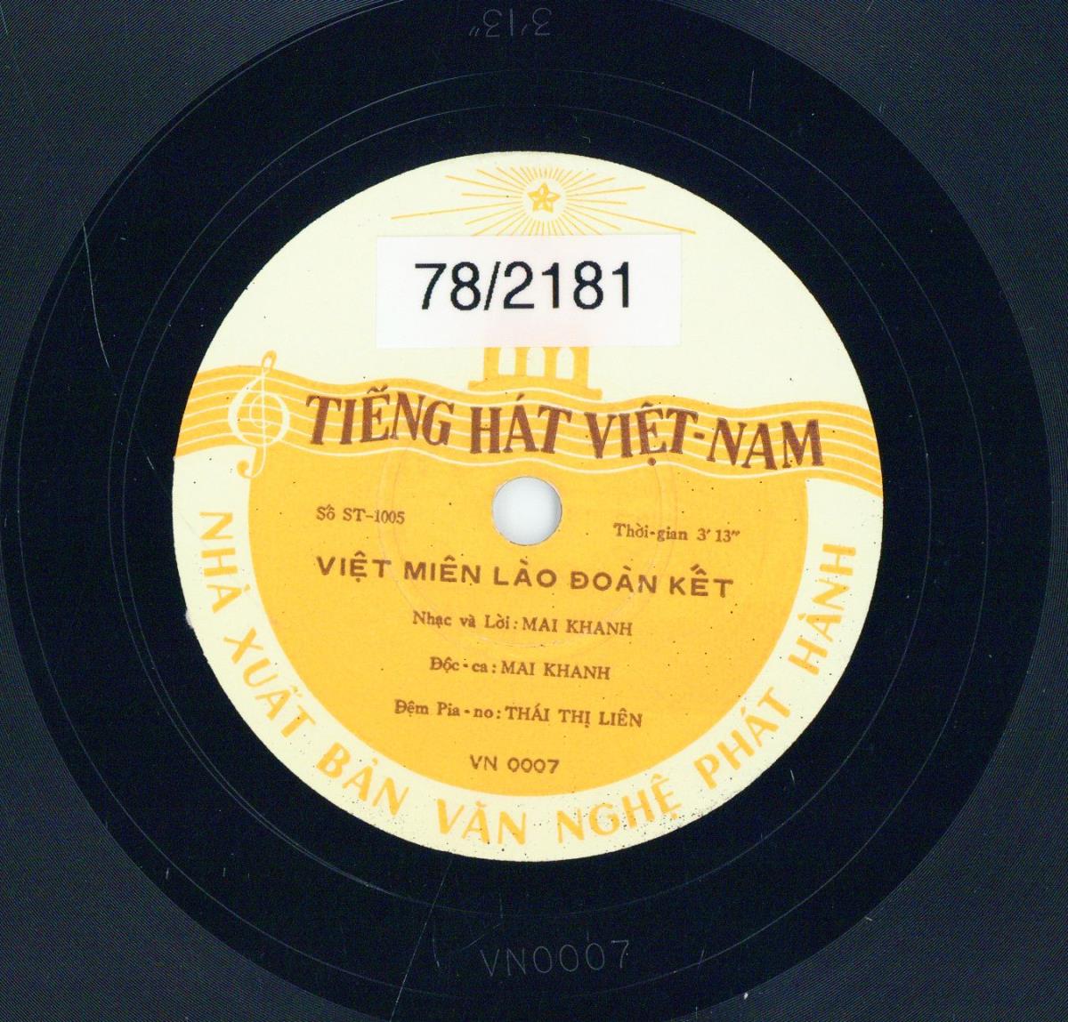 Titel A: Viet Mien Lao Doan Ket
Titel B: Viet Trung Xo/Mua Hoa No