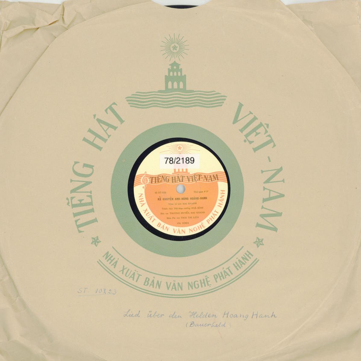 Titel A: Ke Chuyen Anh-Hung Hoang-Hanh
Titel B: Nguoi Du-Kich Song Thao