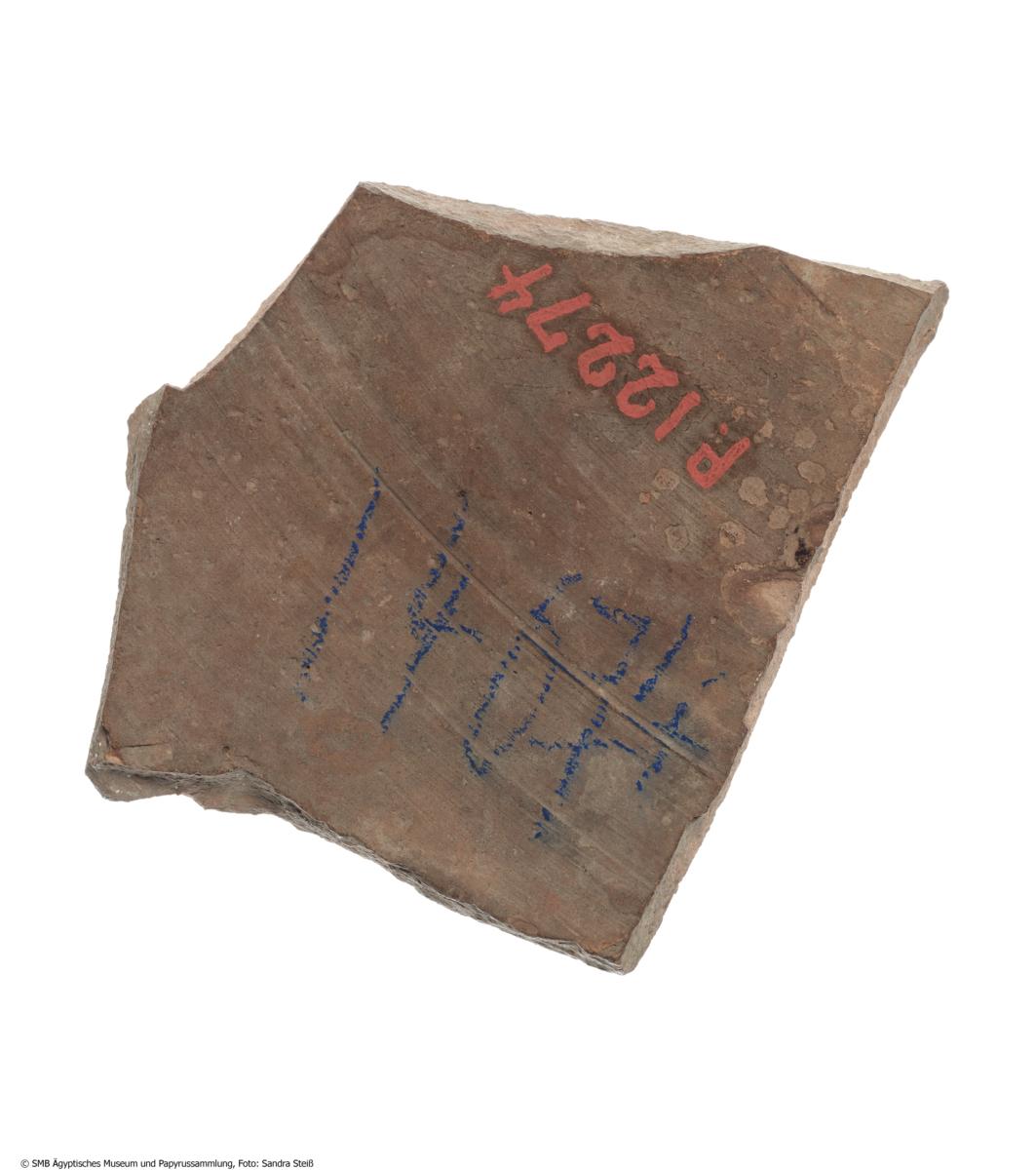 Hieroglyphisches Ostrakon mit verschiedenen Phrasen