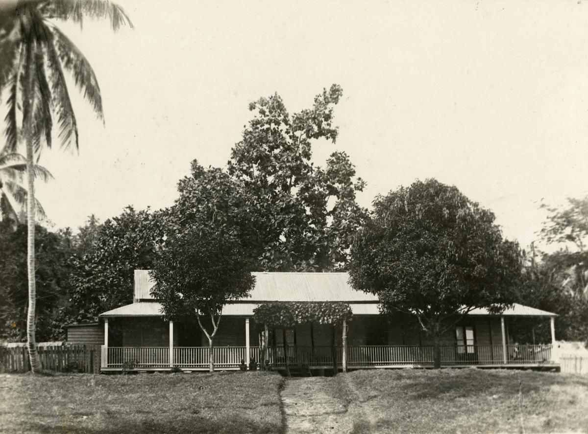 "Wesleyanisches Missionshaus Raluana."