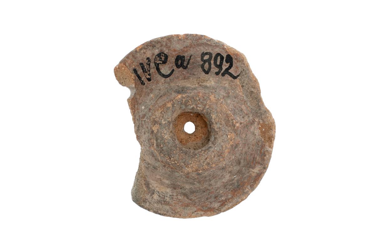 IV Ca 892