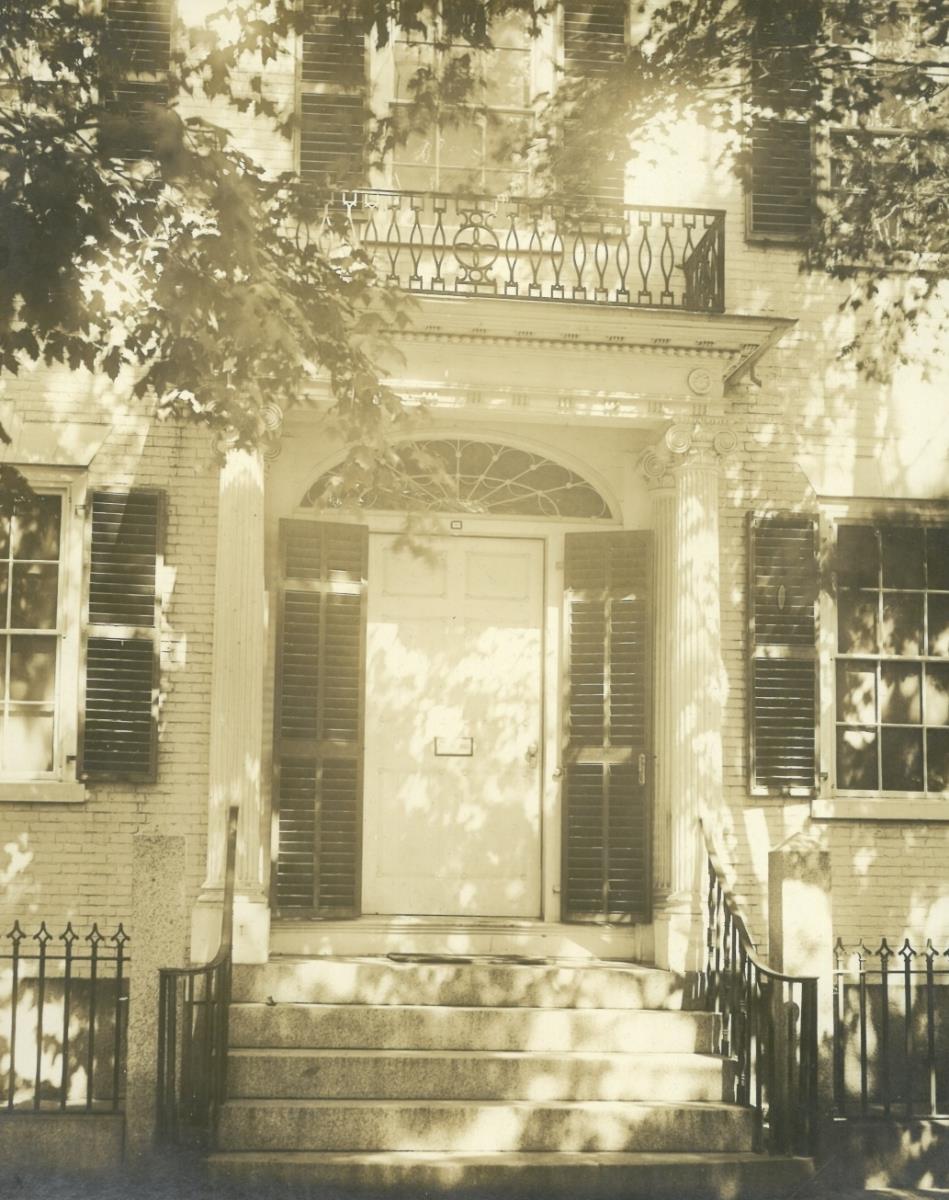 Salem, 380, Essex Street, Sprague-Peabody-Silsbee House, Hauseingang