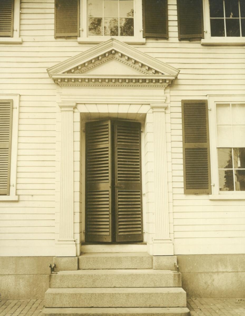 Salem, 314, Essex Street, Lindall-Gibbs-Osgood House, Hauseingang