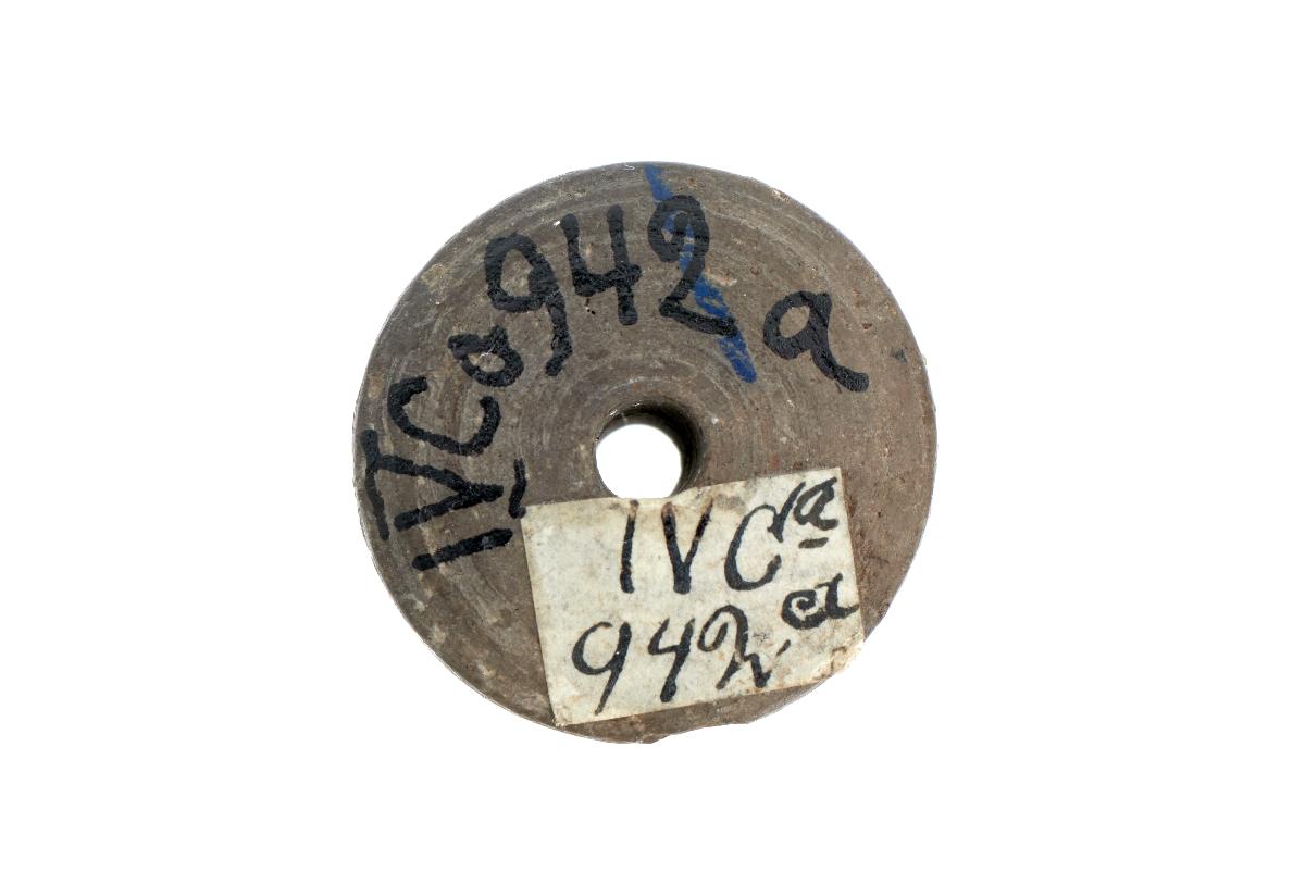 IV Ca 942 a