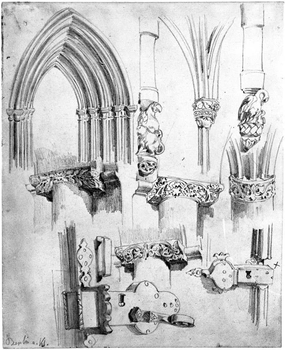 Portal, Kapitelle, Kämpfer, Türschlösser in der alten Klosterkirche in Berlin