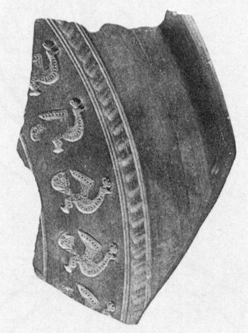 Teller (Scherbe) mit Vogeldekor