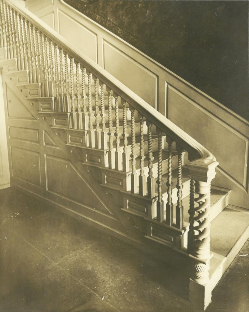 Salem, Hodger Mansion, Treppe