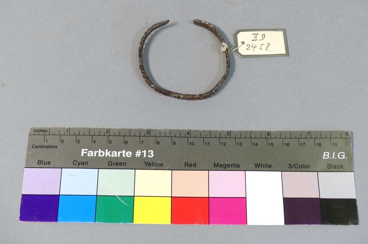 III D 2458