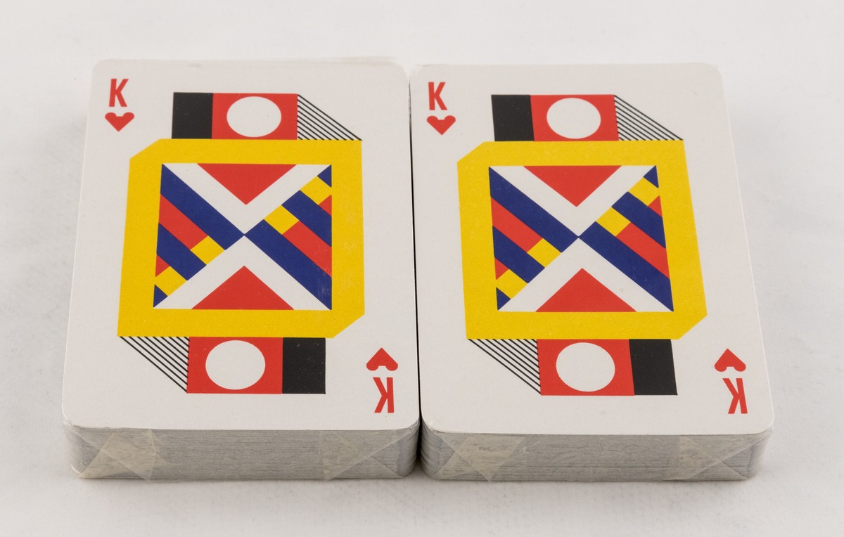Zwei Kartenspiele und Original-Glückwunschkarte zum Jahreswechsel 1973/74