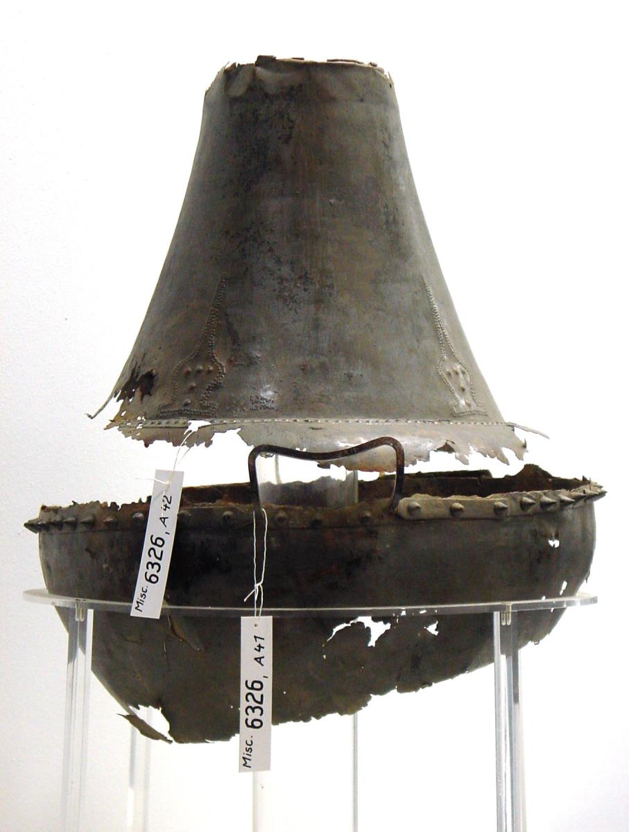Stück (Oberteil) einer dickbauchigen Amphora (zusammen mit Misc. 6326, A 41)