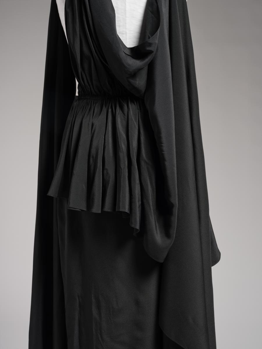 Schwarzes Cocktailkleid