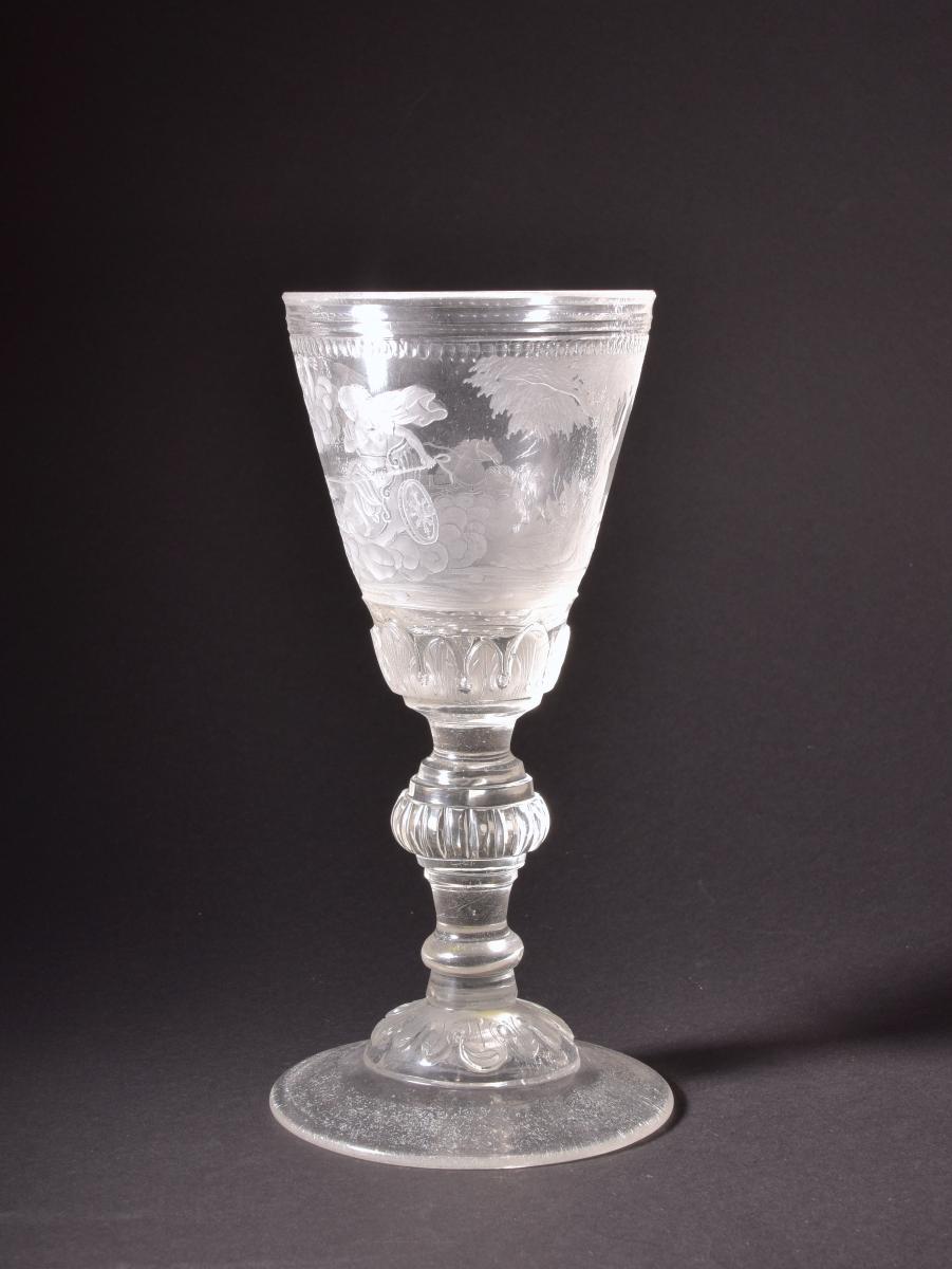 Pokal mit Phaeton als Lenker des Sonnenwagens