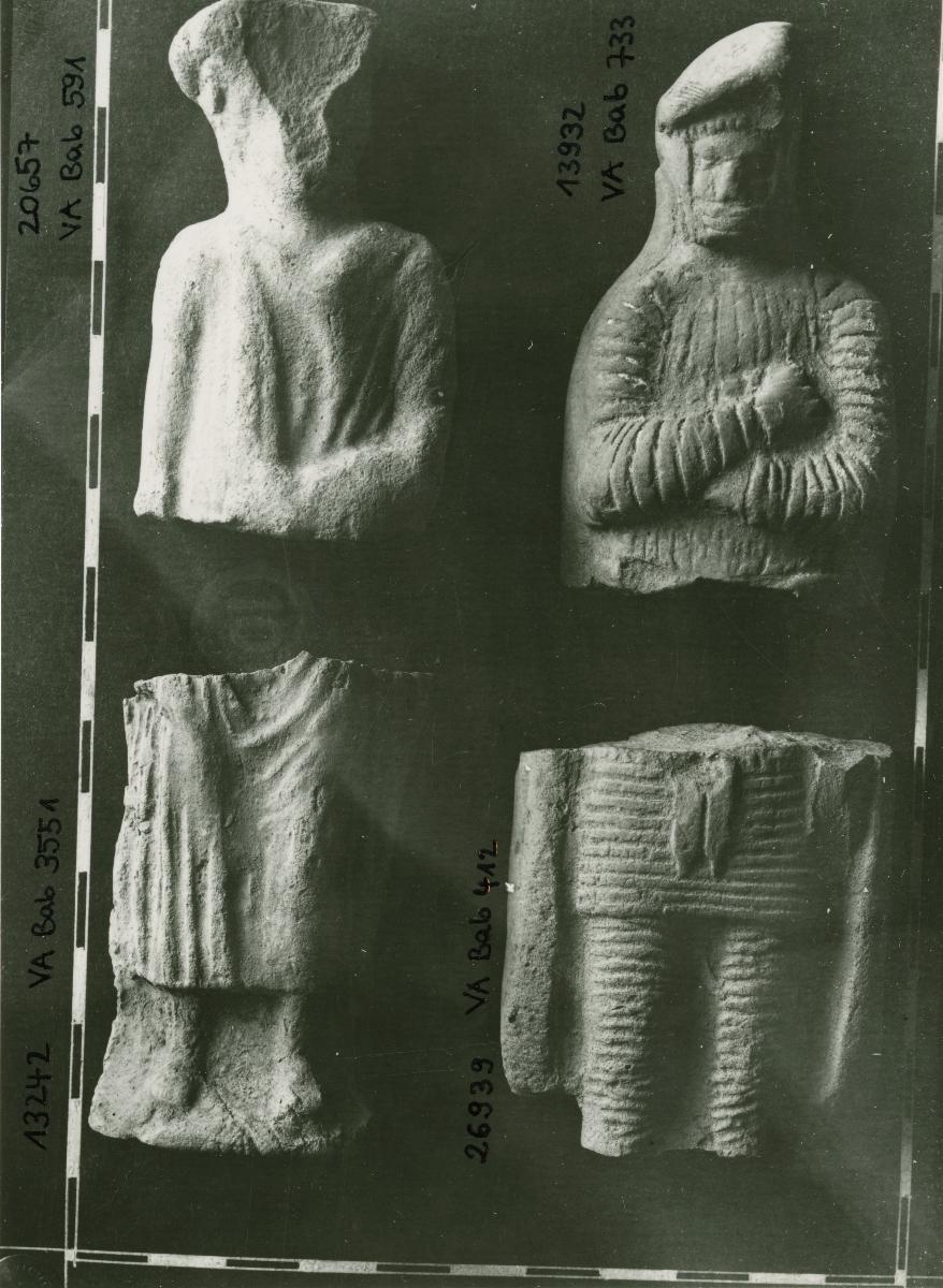 Terrakotte einer Männerfigur
