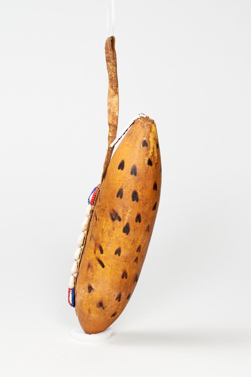 Trinkflasche mit Henkel und Stöpsel
