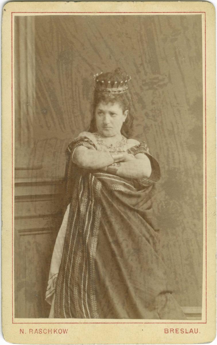 Porträt der Elvira Pflock-Pareté