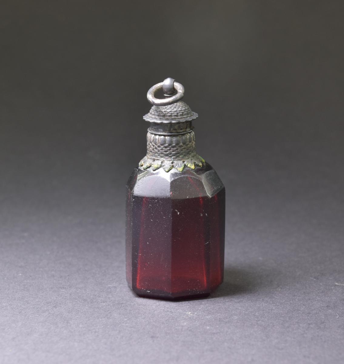 kleine Sechskantflasche
