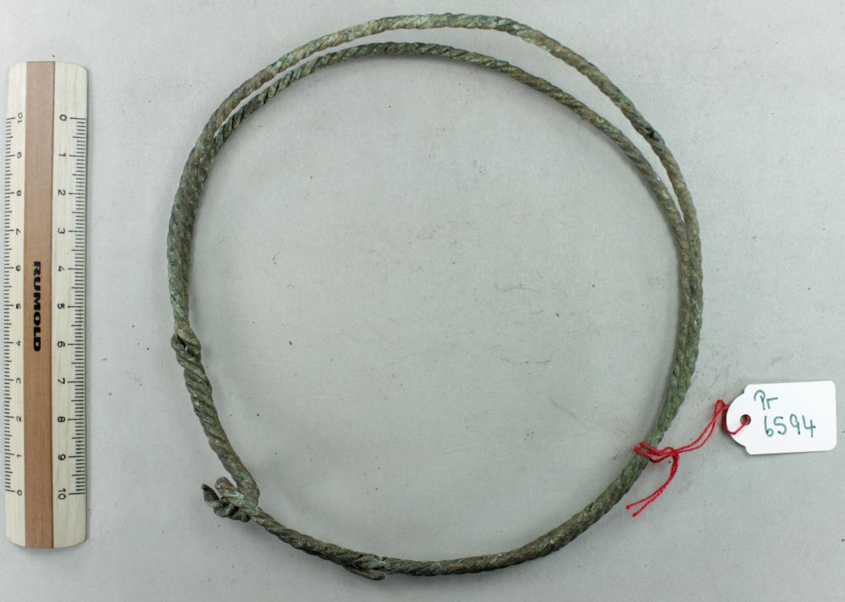 Halsring