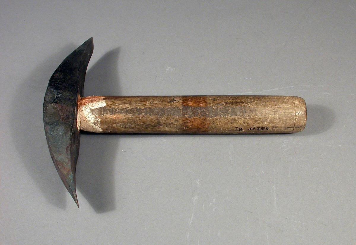 I B 11754