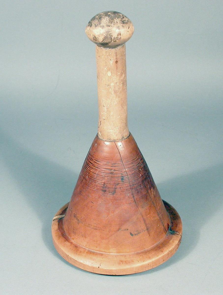 I B 2093
