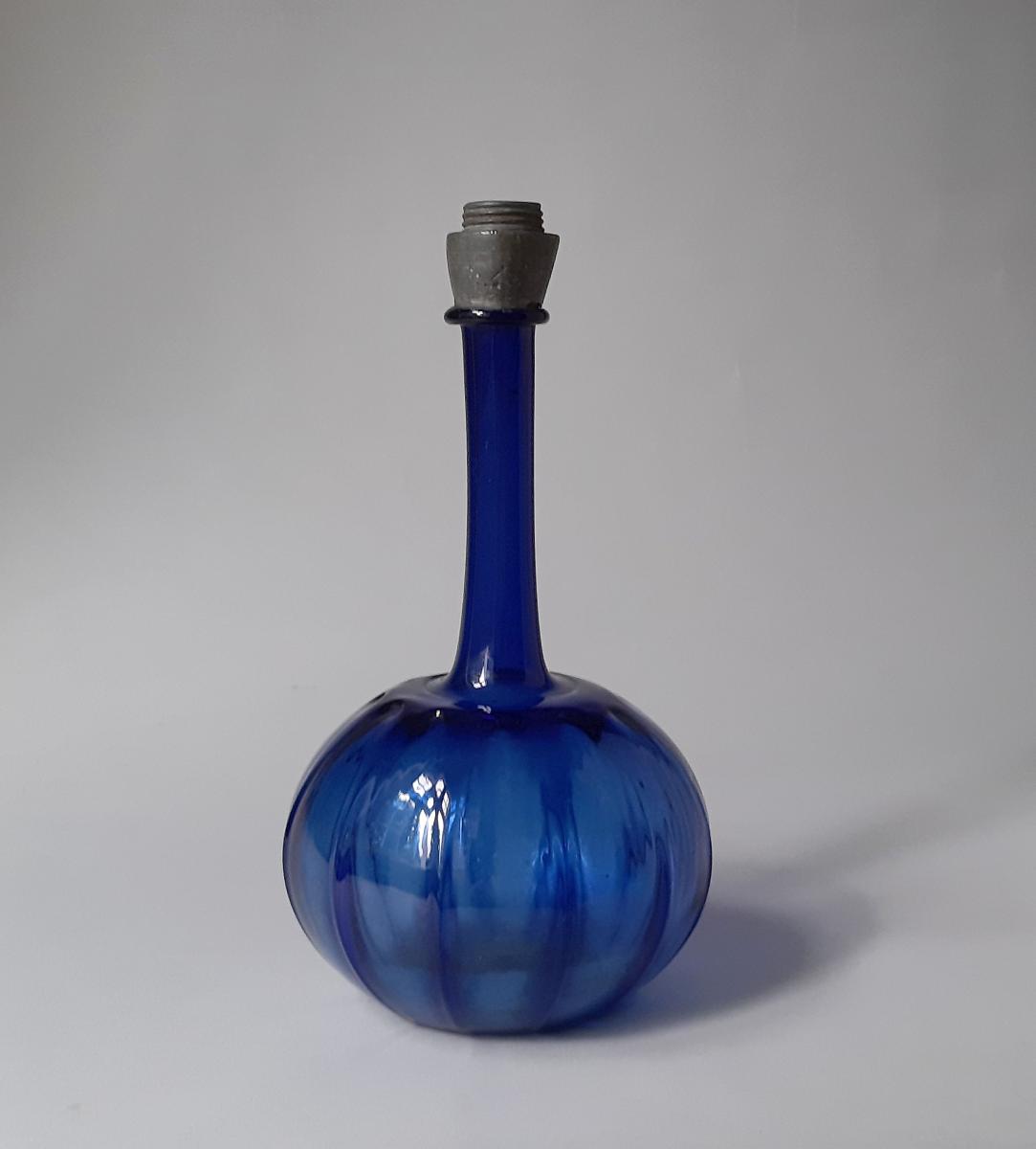 Enghalsflasche mit Montierung