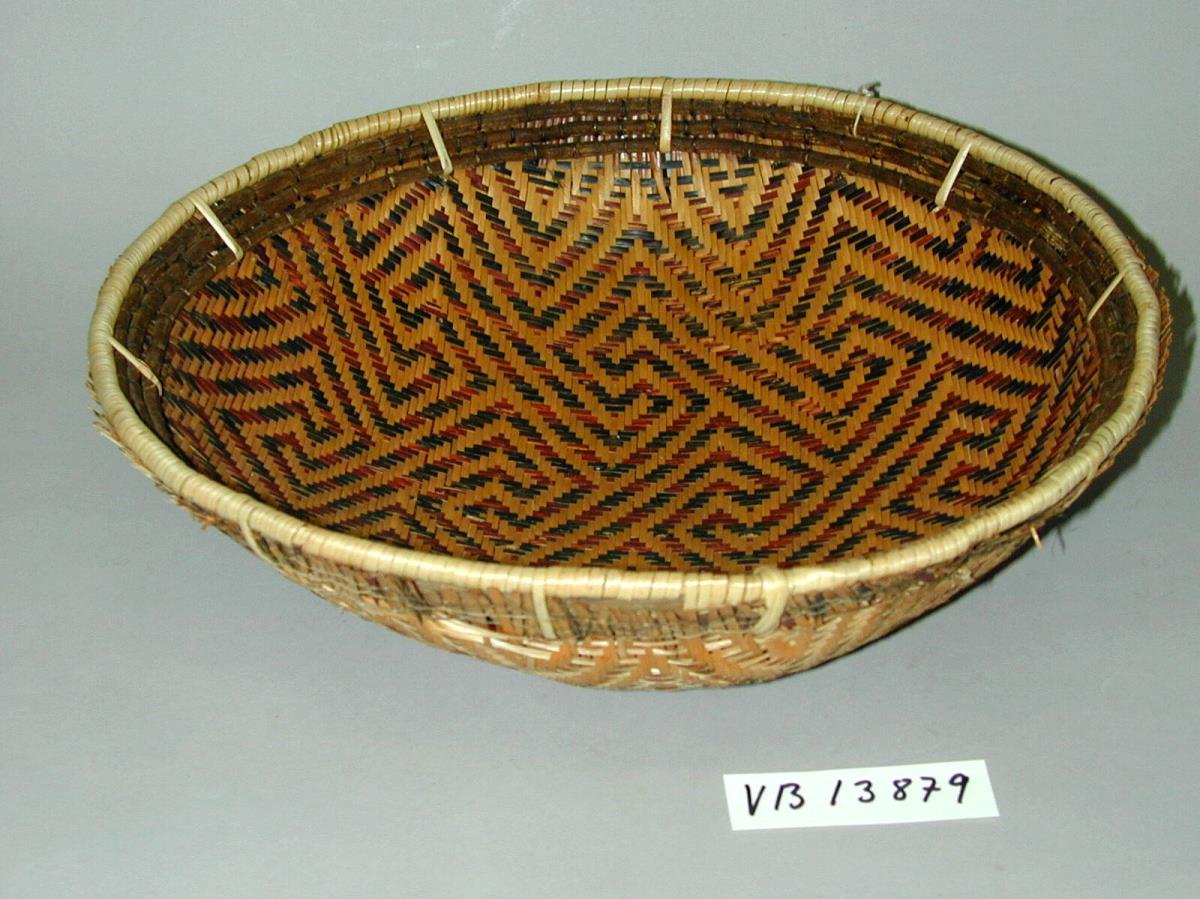 V B 13879