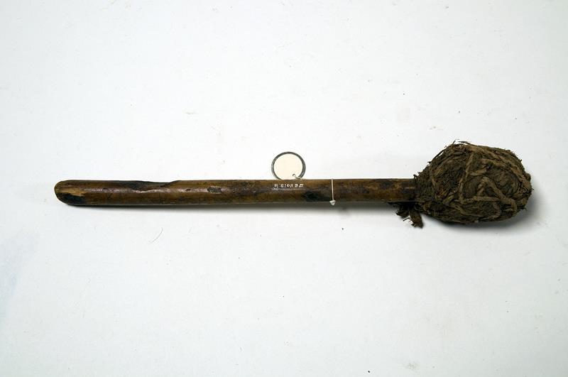 III E 11015 b