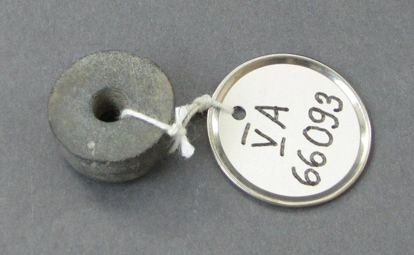 V A 66093