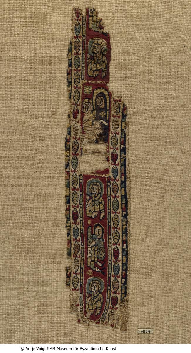 Fragment eines Clavus mit Christus- und Marienszenen