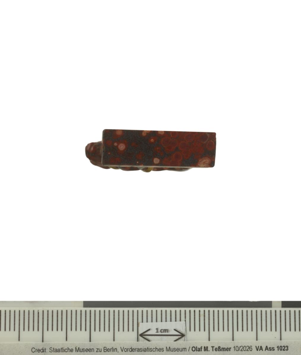 Anhänger in Kälbchengestalt
