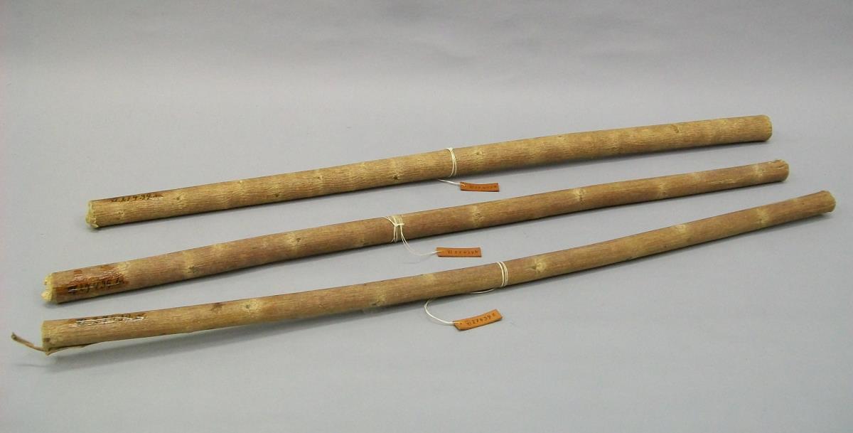 VI 27439 a-c